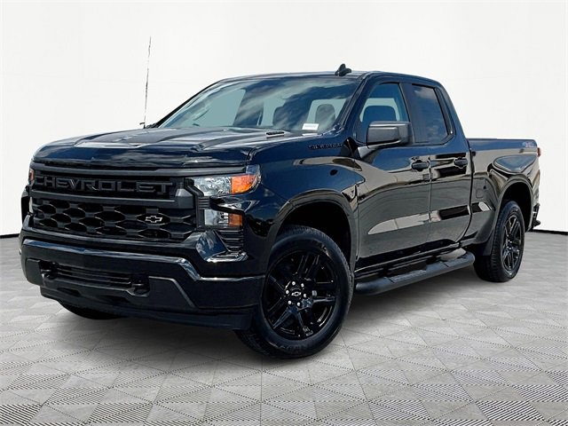 2026 Chevrolet Silverado 1500 Custom photo 2