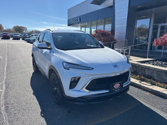 2026 Buick Encore GX Sport Touring's photo