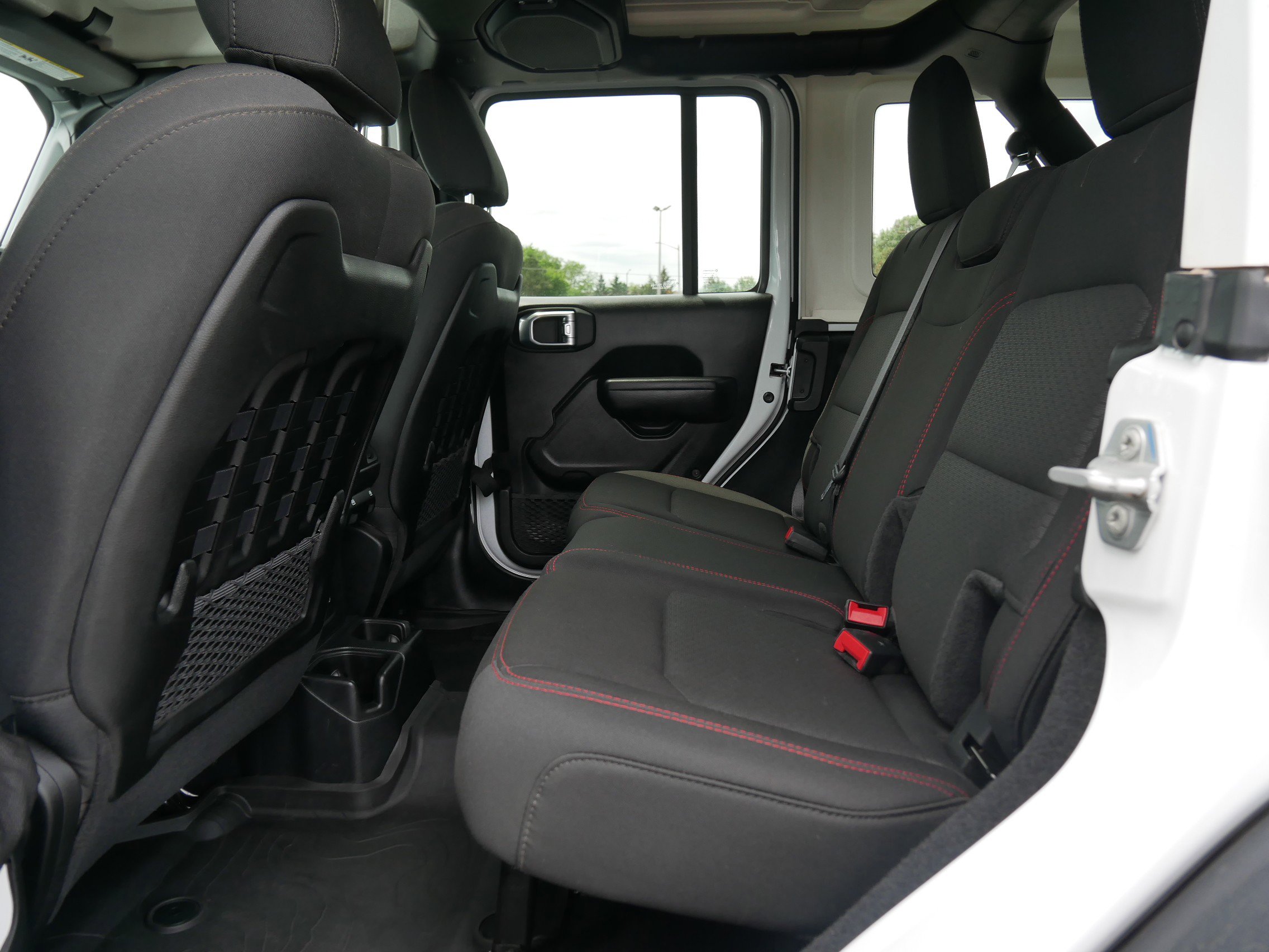 2023 Jeep Wrangler Rubicon photo 11