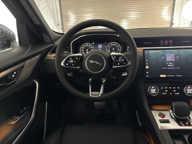 2026 Jaguar F-PACE P250 R-Dynamic S photo 22