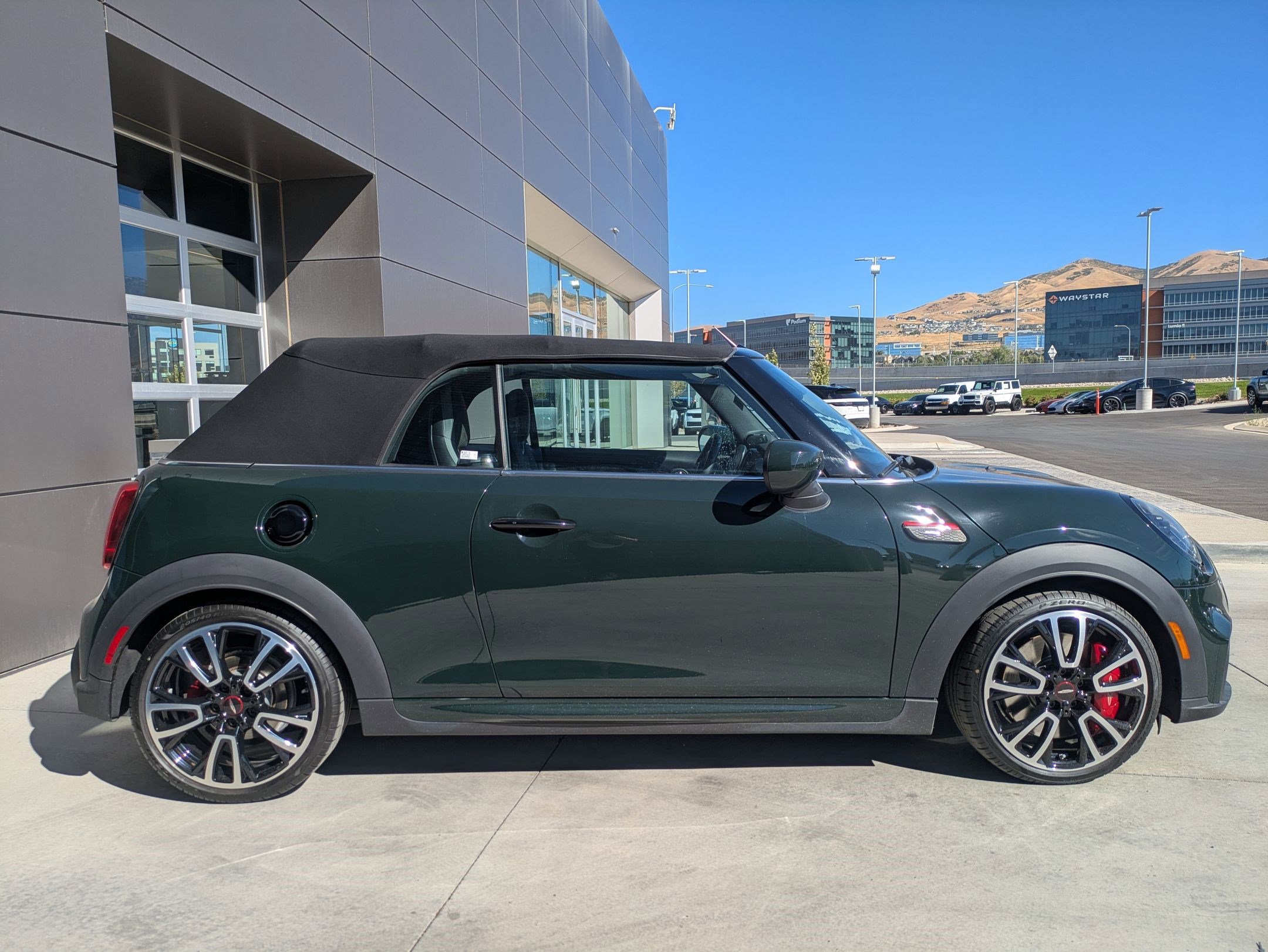 2022 Mini Cooper Convertible John Cooper Works photo 4