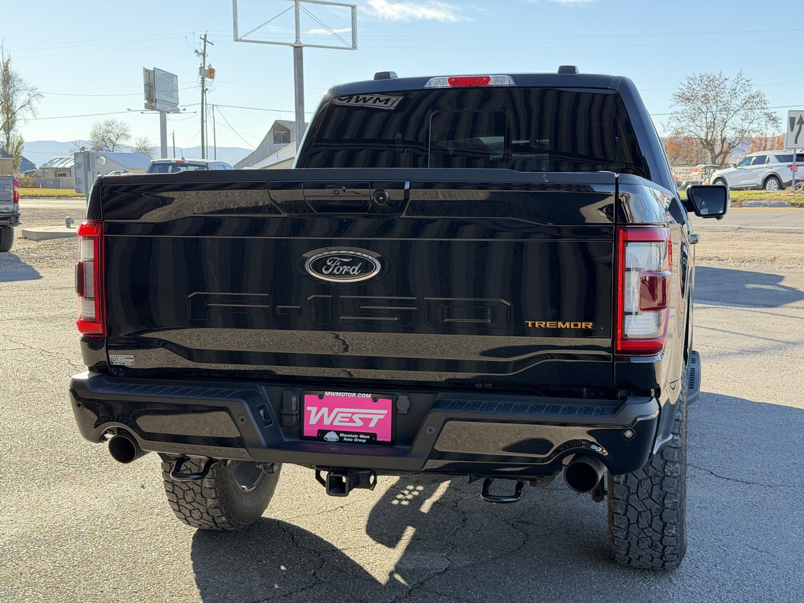 2023 Ford F-150 Tremor photo 2