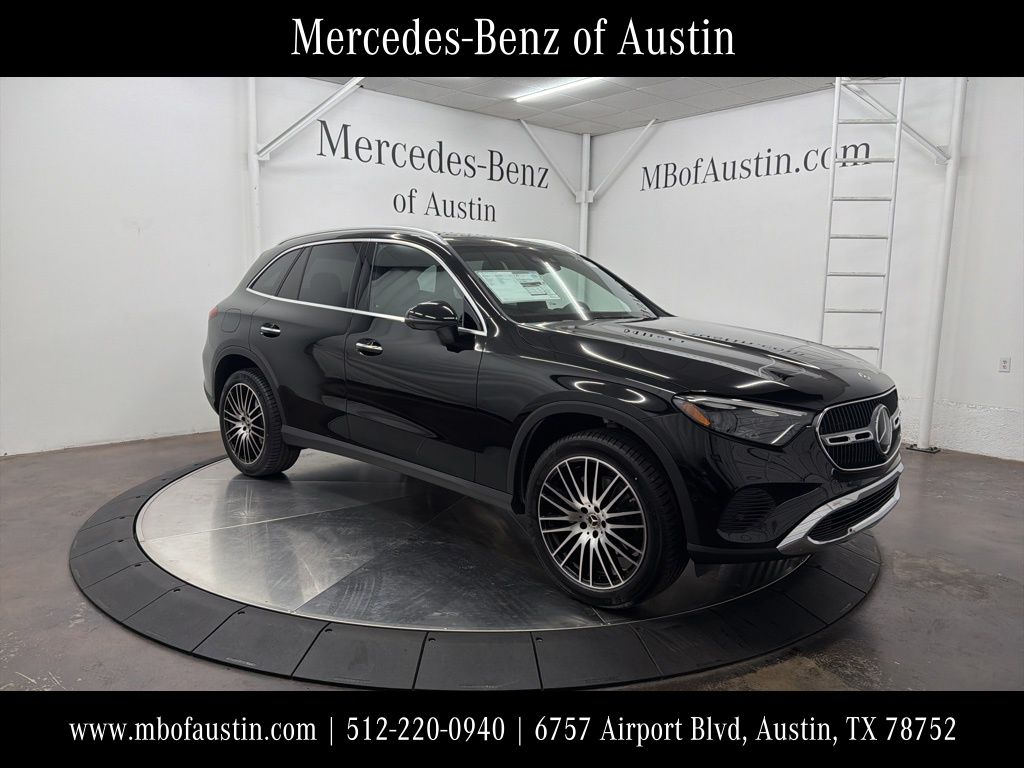 2026 Mercedes-Benz GLC Base's photo