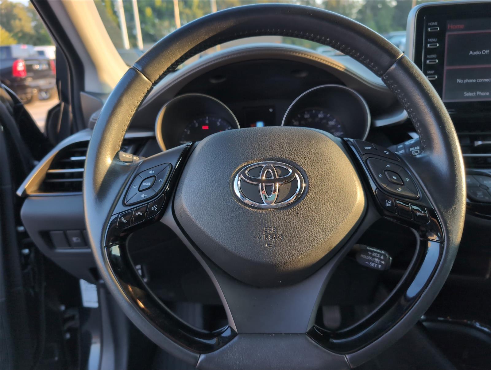 2021 Toyota C-HR LE photo 19