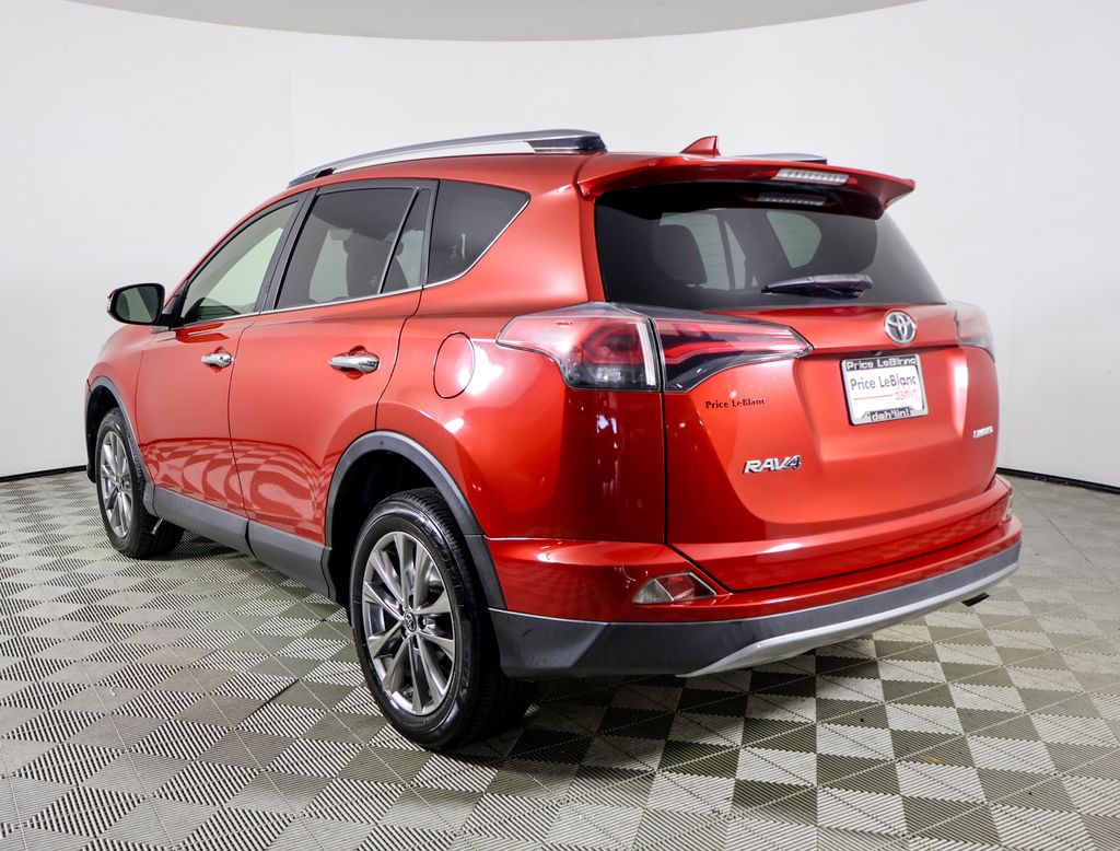 2017 Toyota RAV4 Limited photo 4