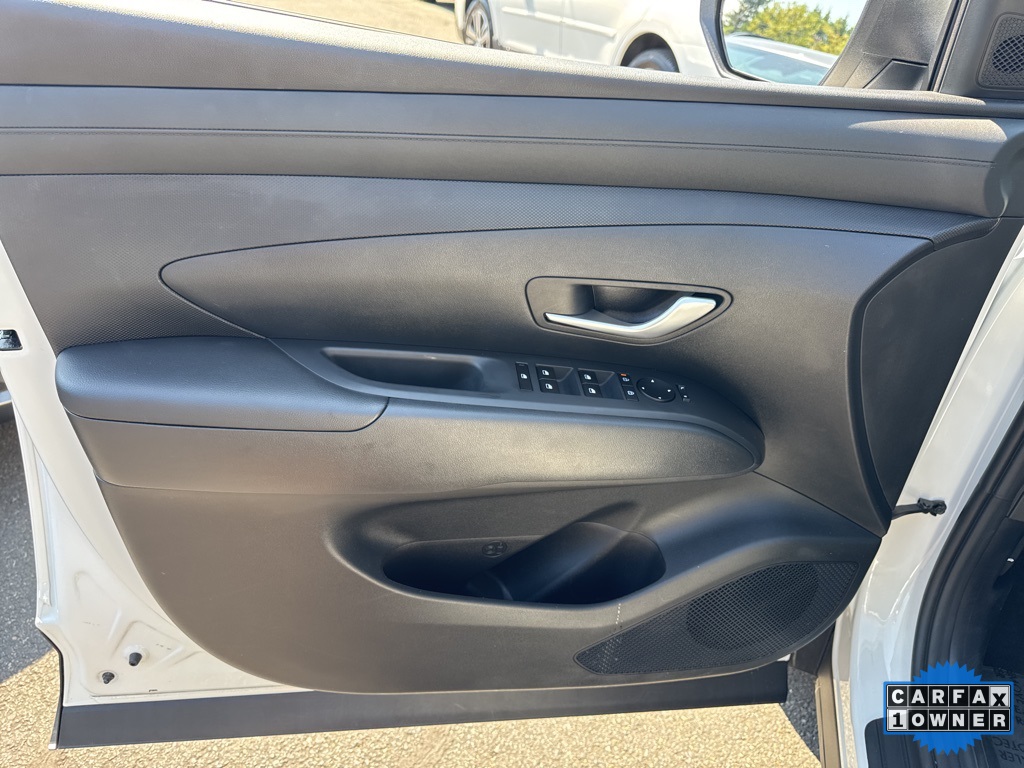 2025 Hyundai Tucson SE photo 14