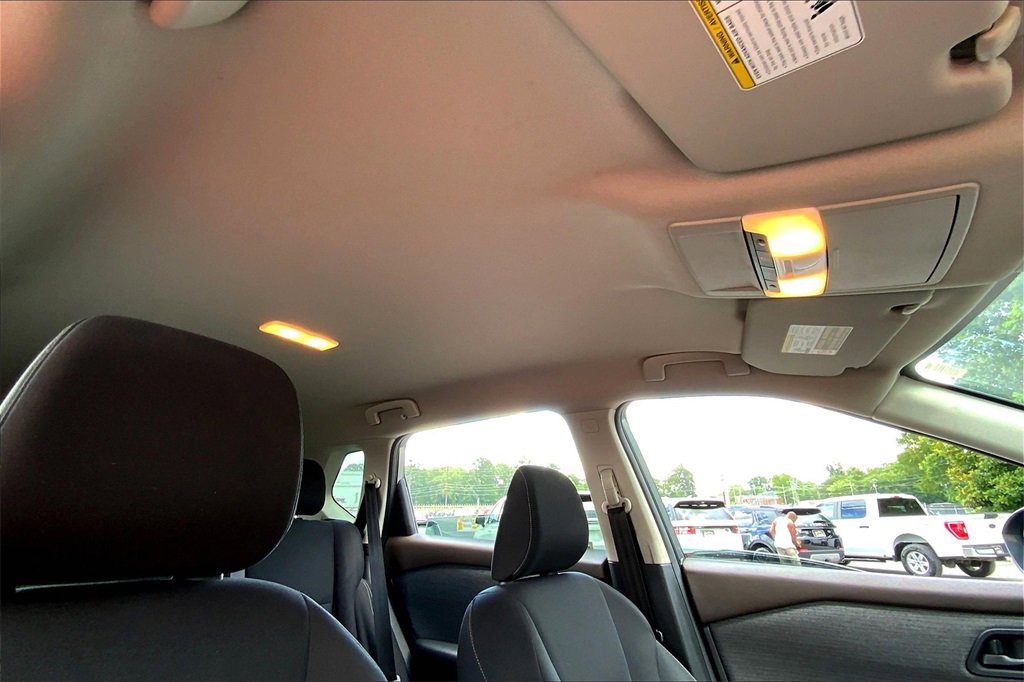 2023 Nissan Rogue S photo 21