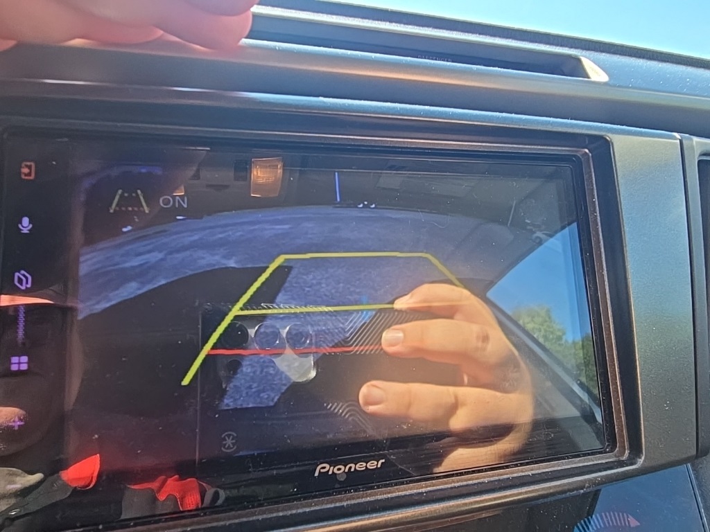 2017 Toyota RAV4 XLE photo 16