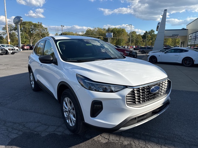 2024 Ford Escape Active photo 2