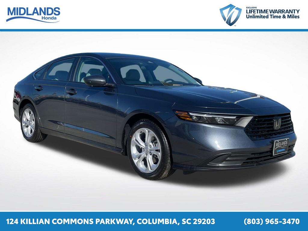 2025 Honda Accord LX's photo