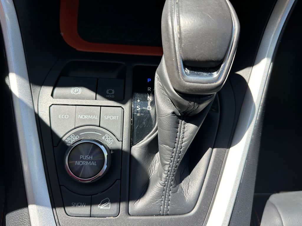 2024 Toyota RAV4 Adventure photo 25