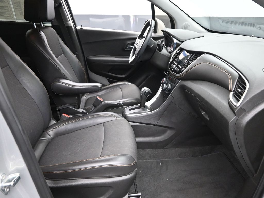 2019 Chevrolet Trax LT photo 5