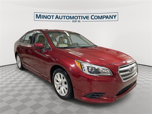 2016 Subaru Legacy Premium's photo