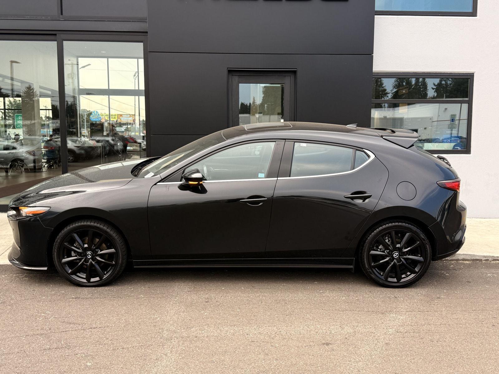 2022 Mazda Mazda3 Hatchback 2.5 Turbo Premium Plus photo 3