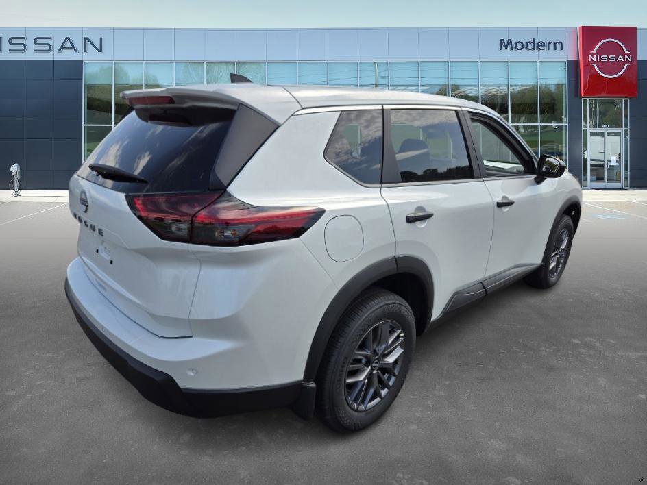 2025 Nissan Rogue S photo 5