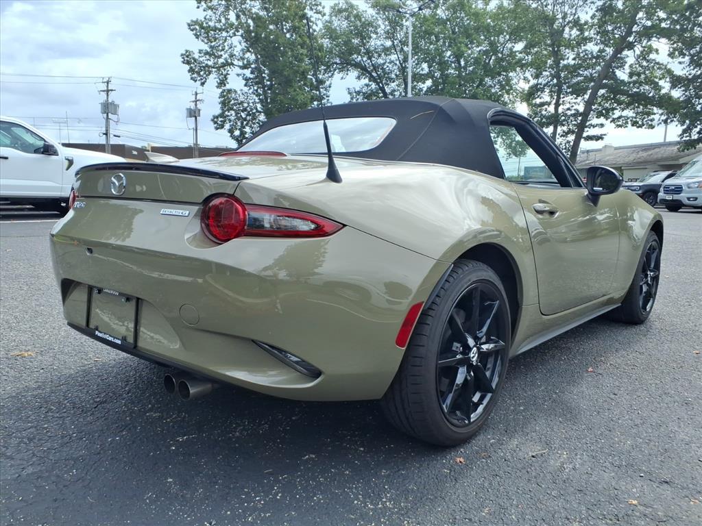2023 Mazda MX-5 Miata Miata photo 2