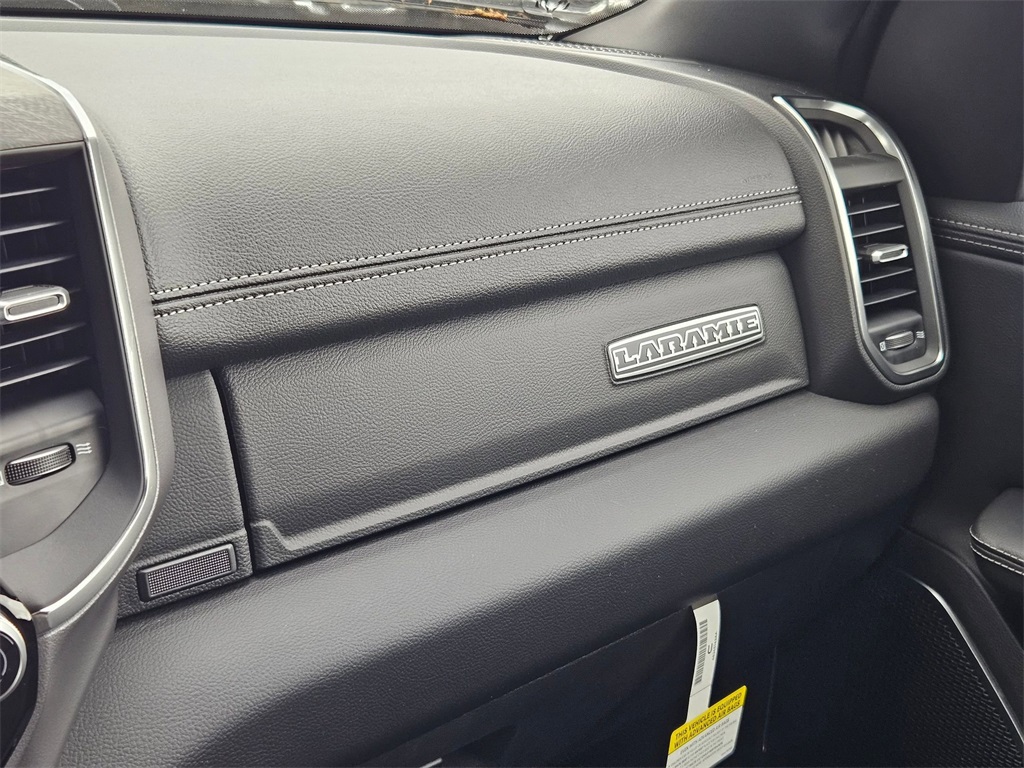 New 2025 Billet Silver Metallic Clear-Coat Exterior Paint RAM Laramie image 28