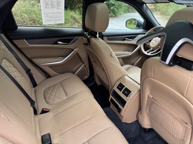 2023 Jaguar F-PACE P250 S photo 17