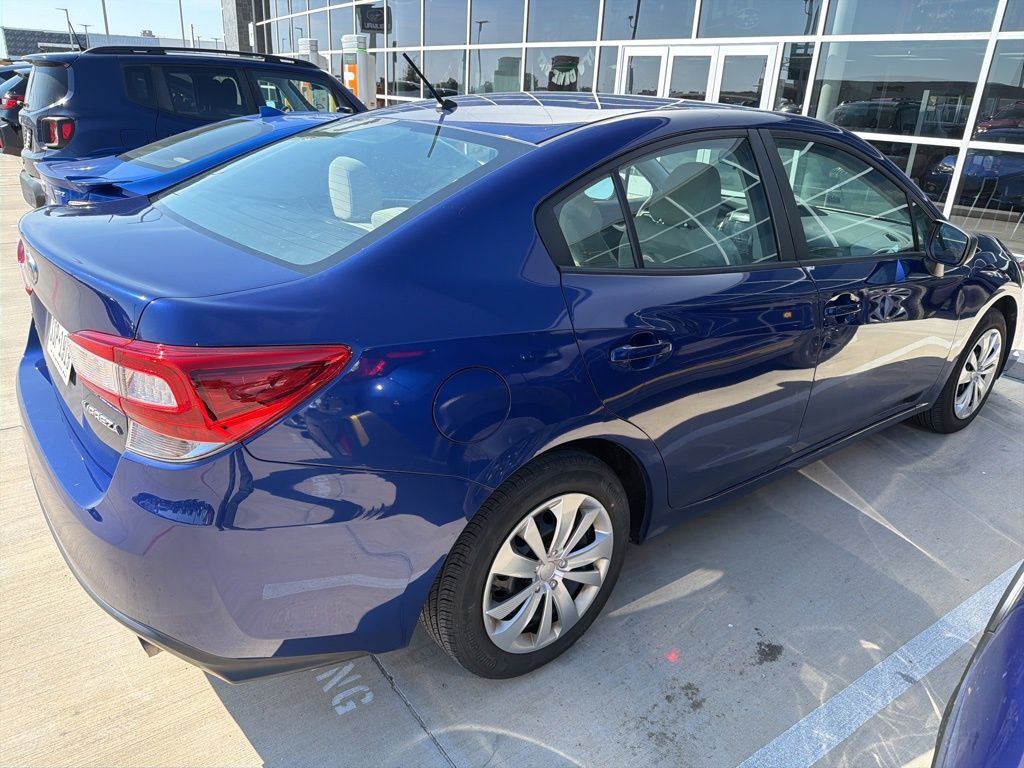 2023 Subaru Impreza Base photo 3