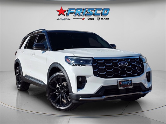 2025 Ford Explorer Platinum's photo