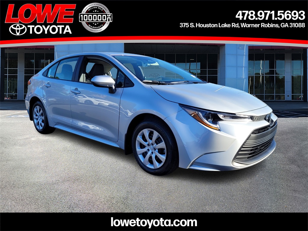 2026 Toyota Corolla LE's photo