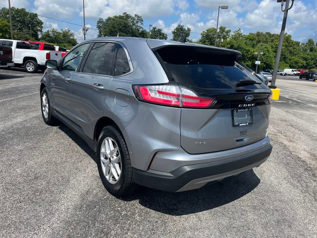 2024 Ford Edge SEL photo 3