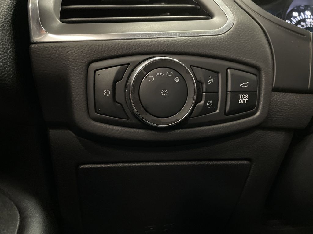 2024 Ford Edge Titanium photo 22