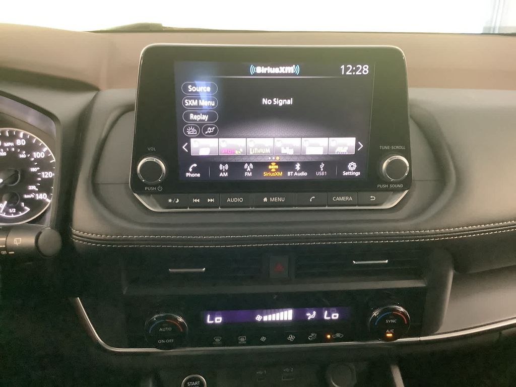 2023 Nissan Rogue SV photo 14