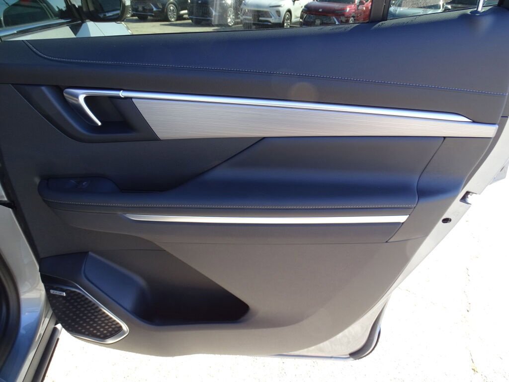 2025 Buick Enclave Preferred photo 11