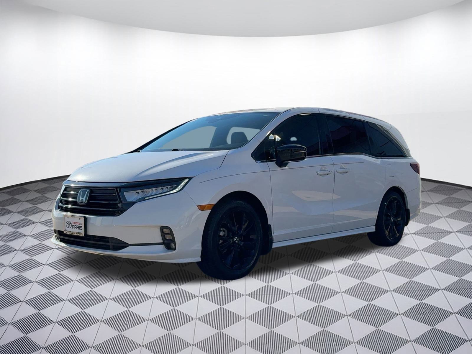 2024 Honda Odyssey Sport photo 2