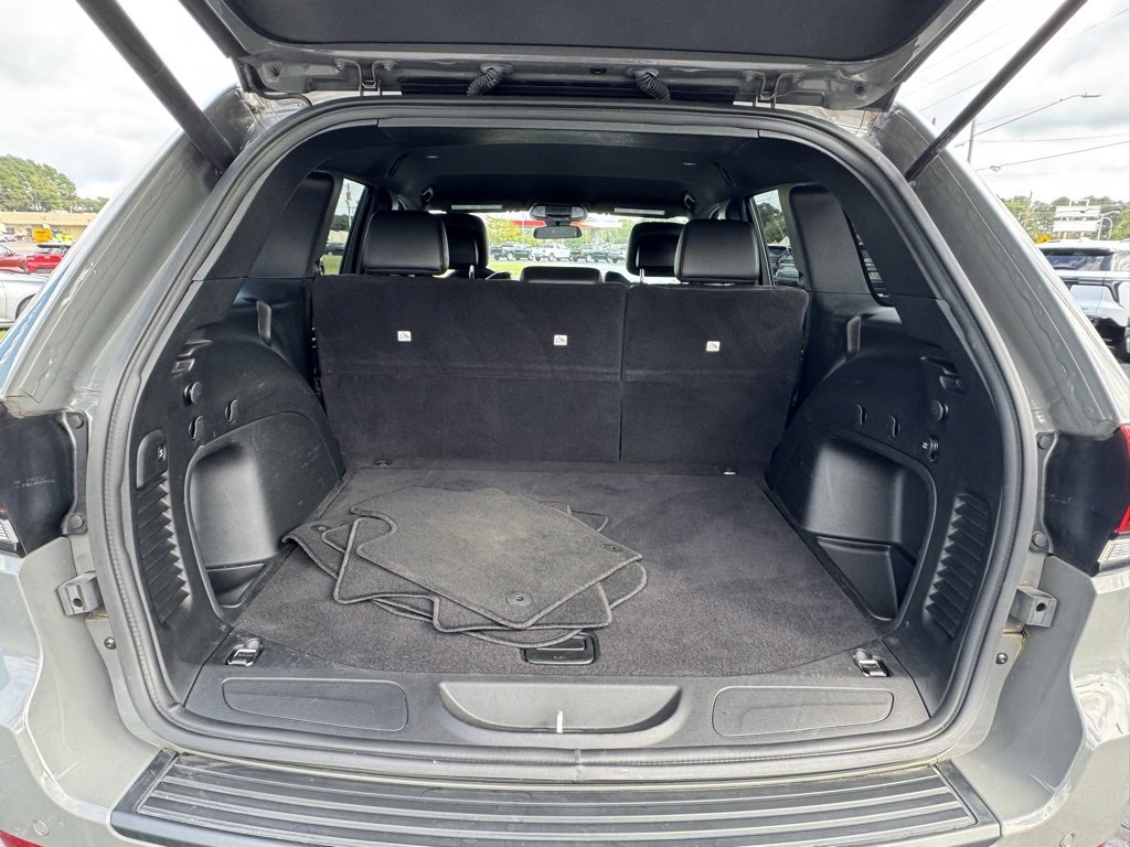 2021 Jeep Grand Cherokee Laredo X photo 5