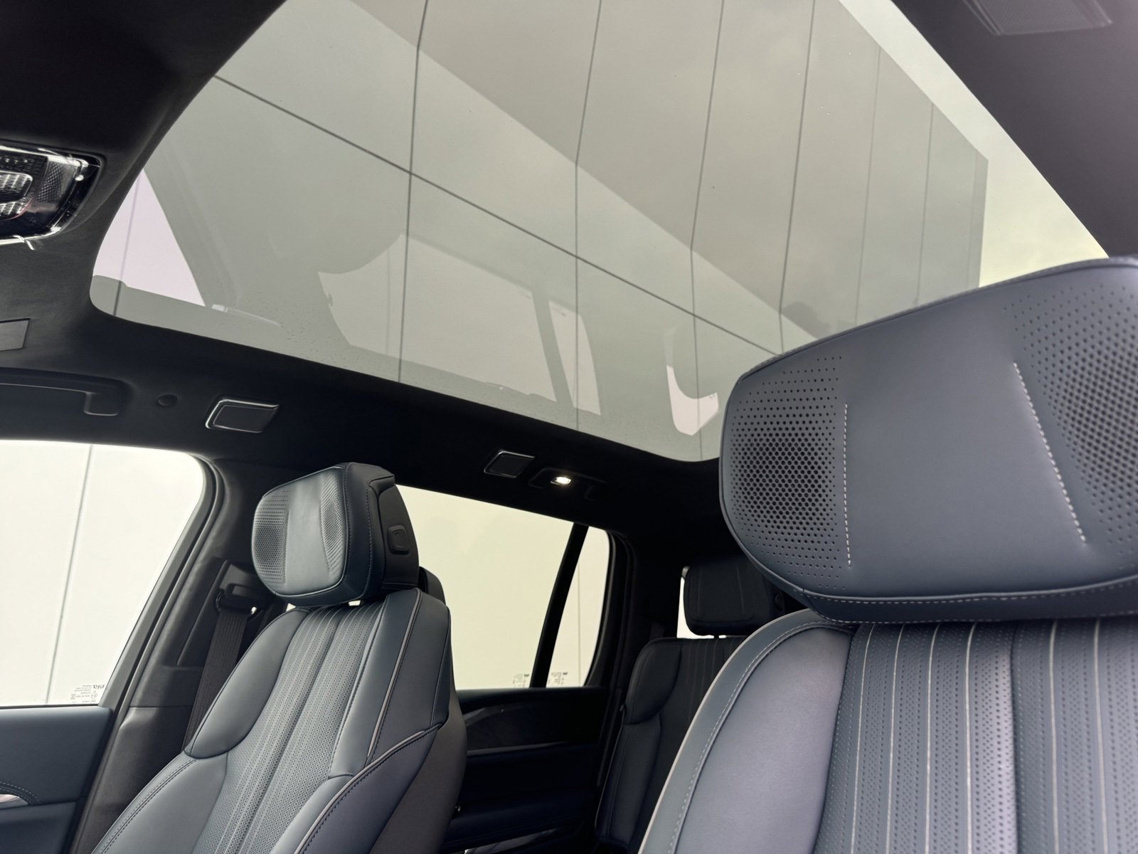 2025 Cadillac Escalade IQ Sport photo 15