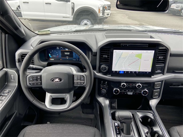 2025 Ford F-150 XLT photo 9