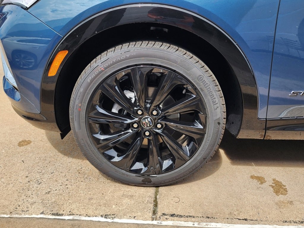 2025 Buick Envista ST photo 43