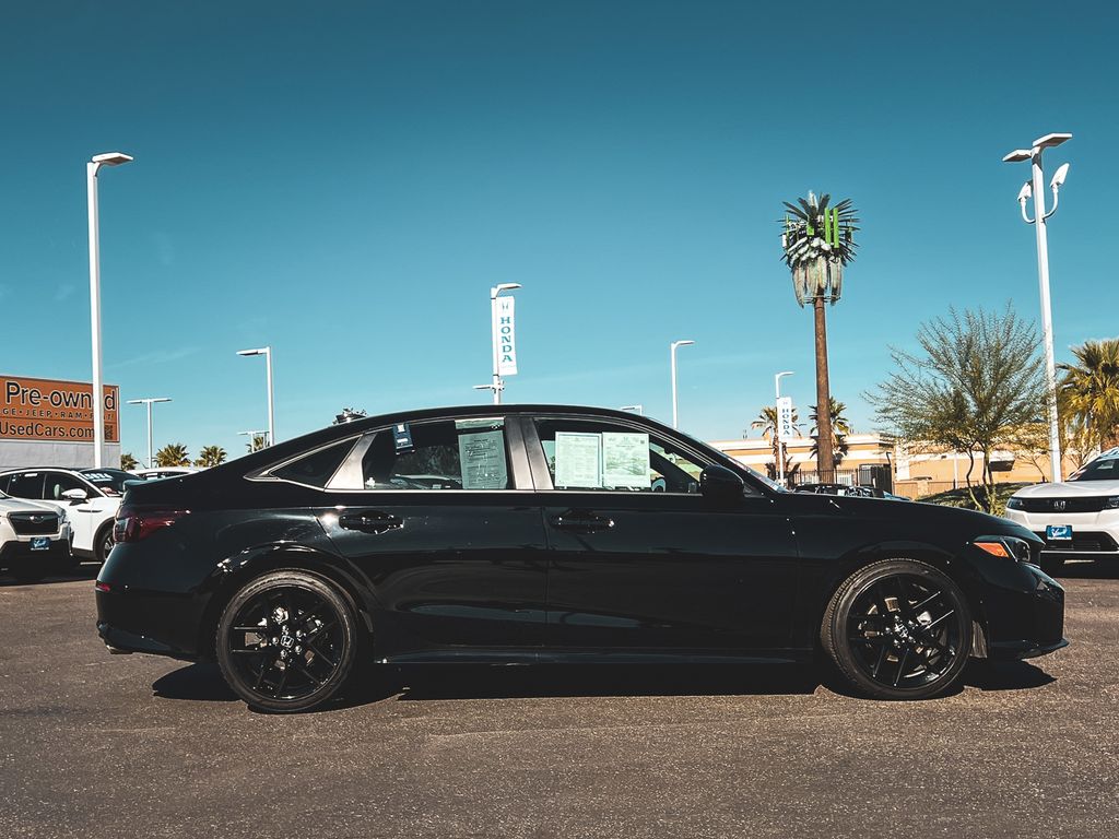 2025 Honda Civic Sport photo 3