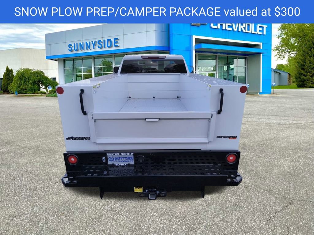 2025 Chevrolet Silverado 2500HD photo 3