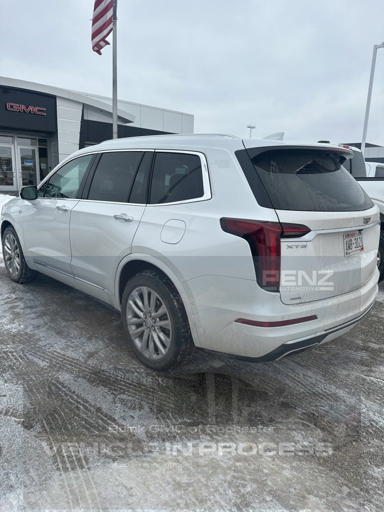 Used 2022 Cadillac XT6 Premium Luxury with VIN 1GYKPDRS5NZ123189 for sale in Rochester, Minnesota