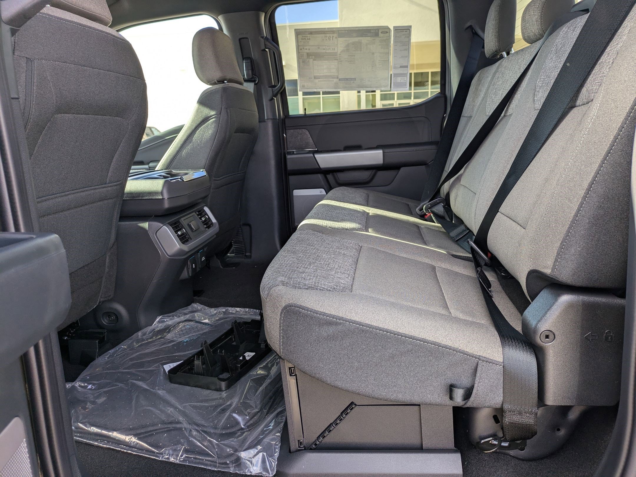 2025 Ford F-150 XLT photo 12
