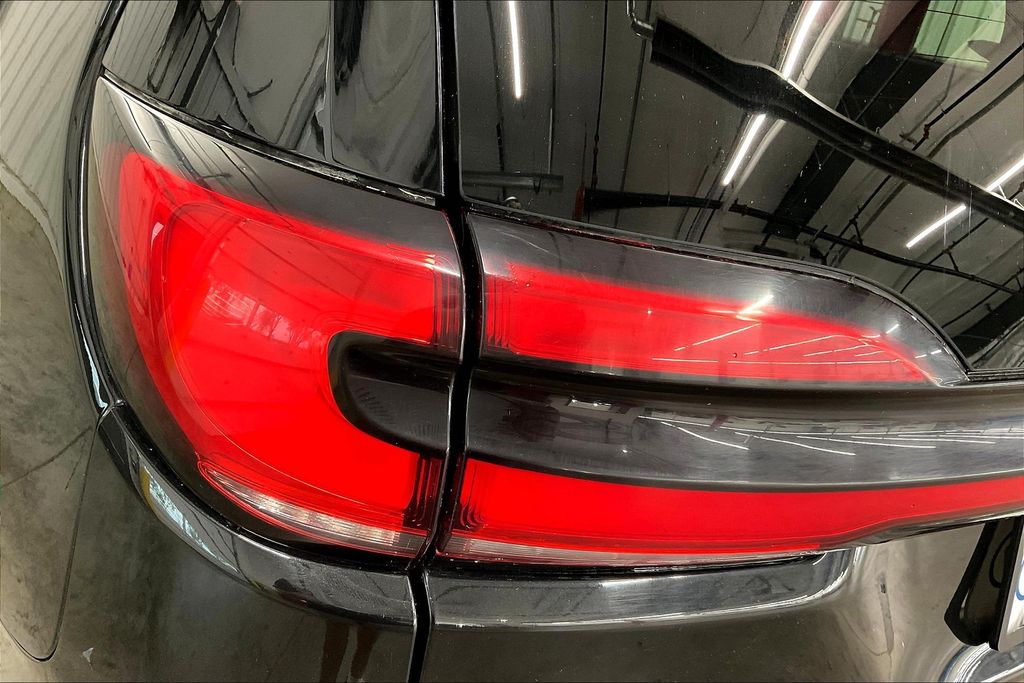 2021 Chrysler Pacifica Touring L photo 29