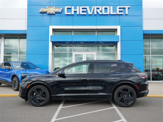 Used 2024 Chevrolet Equinox EV Launch Edition with VIN 3GN7DNRP1RS144444 for sale in Roseville, MN