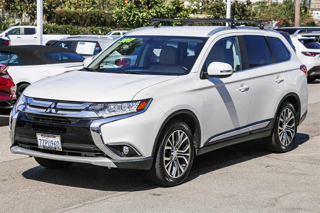 2017 Mitsubishi Outlander SEL photo 3