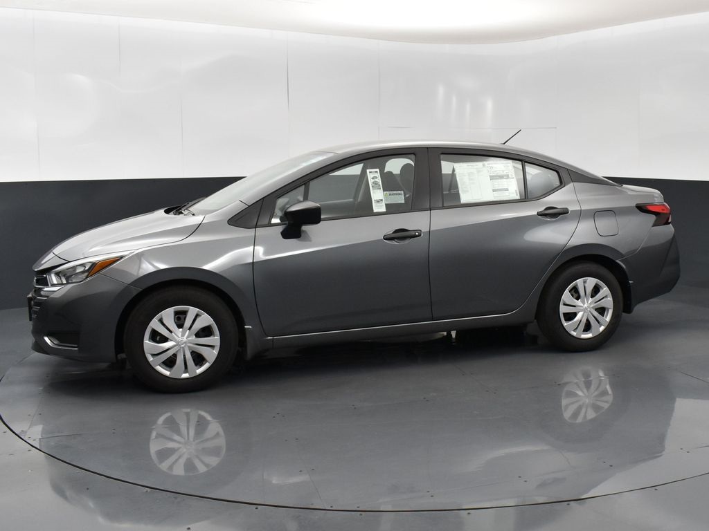 2025 Nissan Versa 1.6 S photo 4