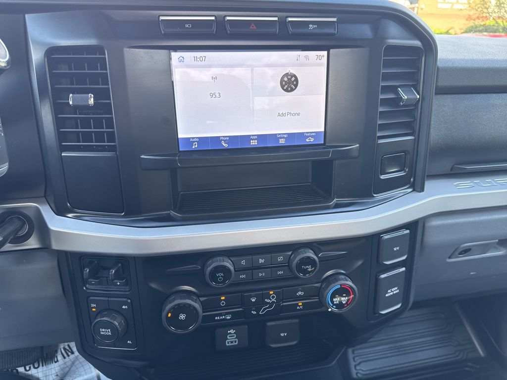 2023 Ford F-250 XLT photo 15