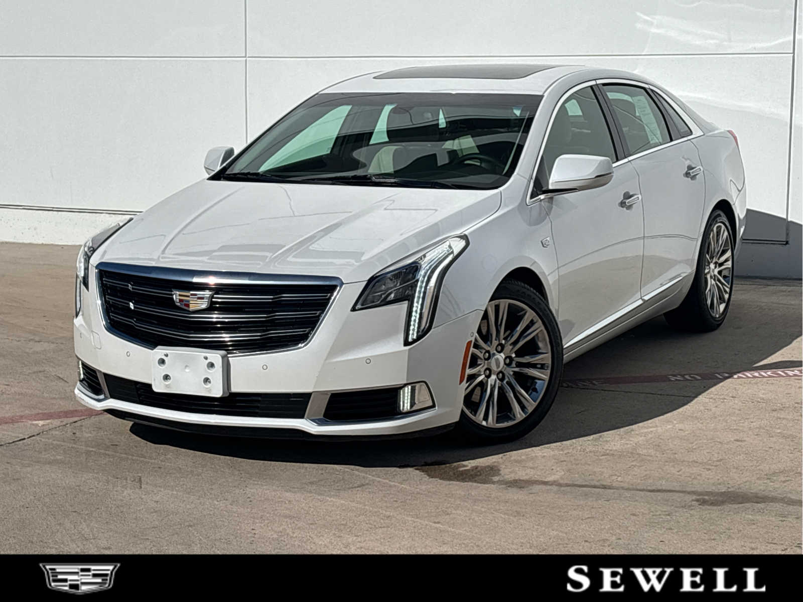 2019 Cadillac XTS Luxury's photo