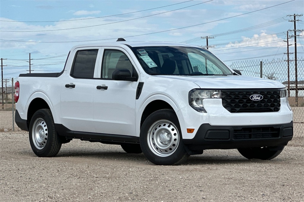 2025 Ford Maverick XL photo 2