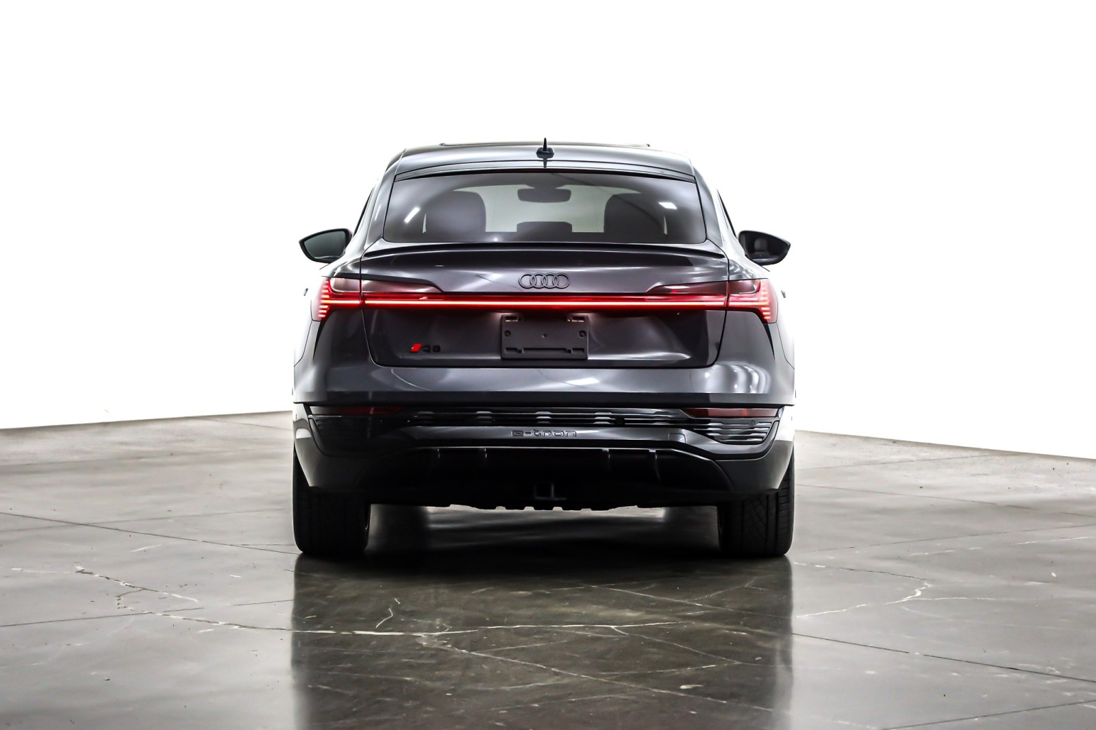 2024 Audi Q8 E-tron line Prestige photo 3