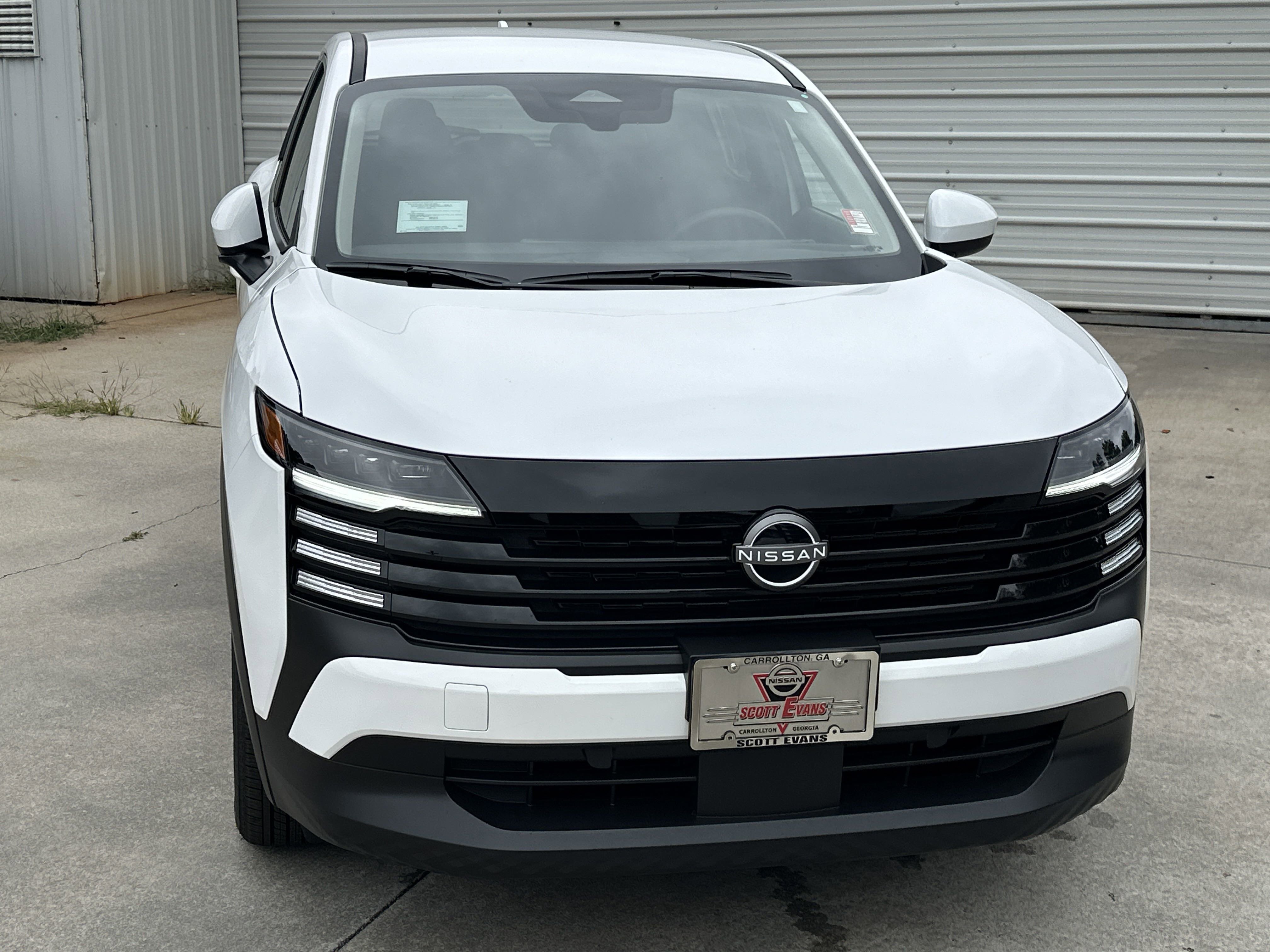 2025 Nissan Kicks SV photo 2
