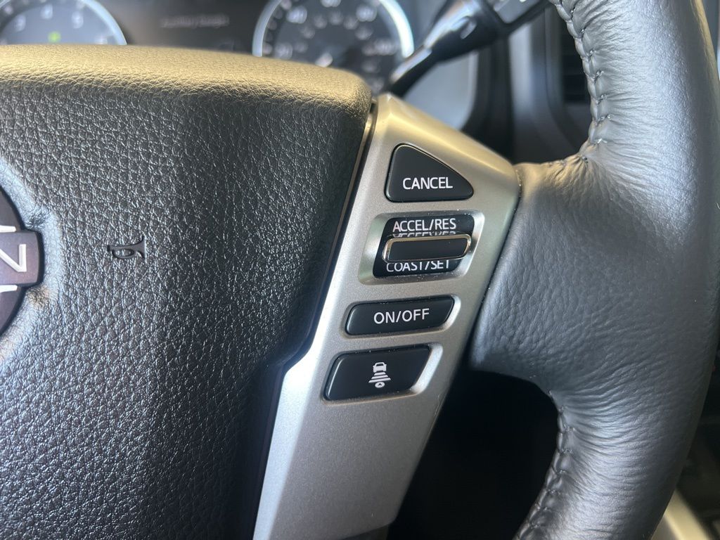 2024 Nissan Titan Crew Cab photo 49