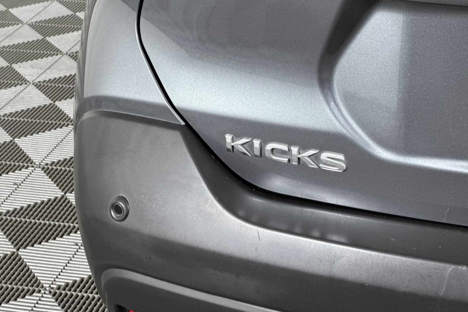 2020 Nissan Kicks S photo 27