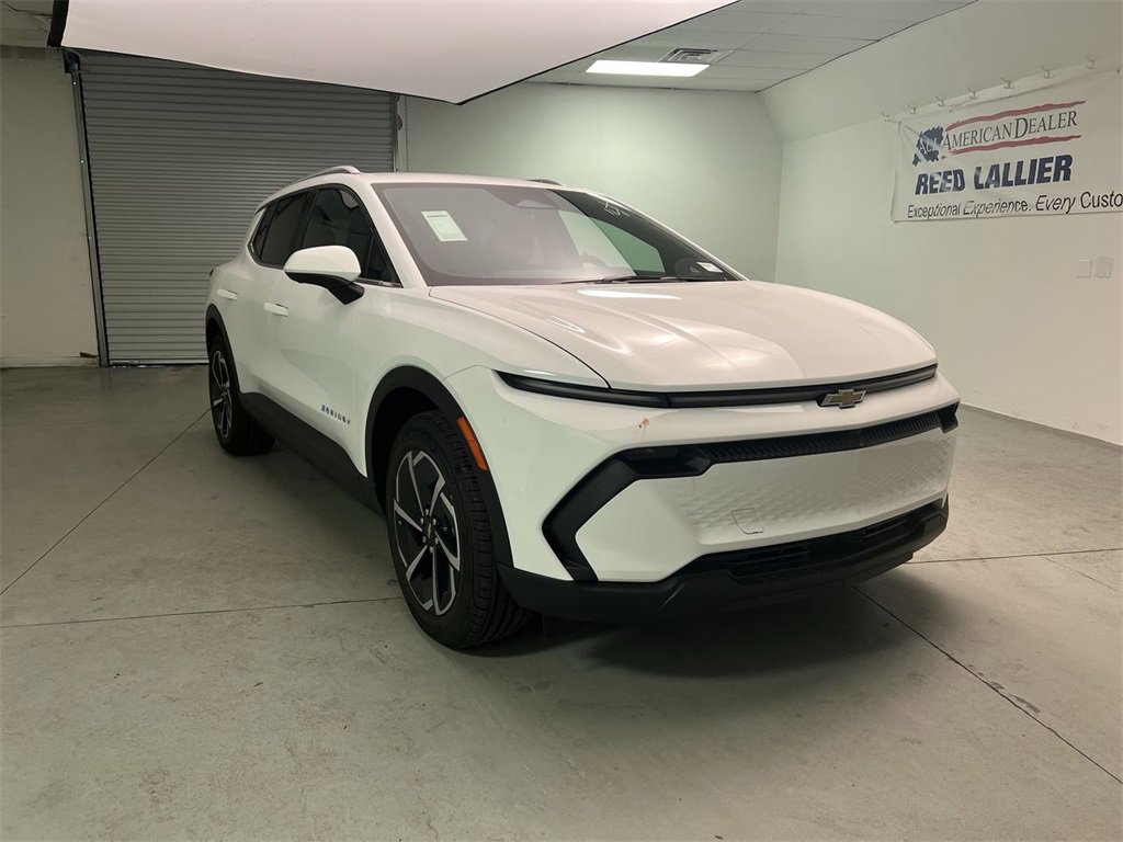 2026 Chevrolet Equinox EV 2LT's photo